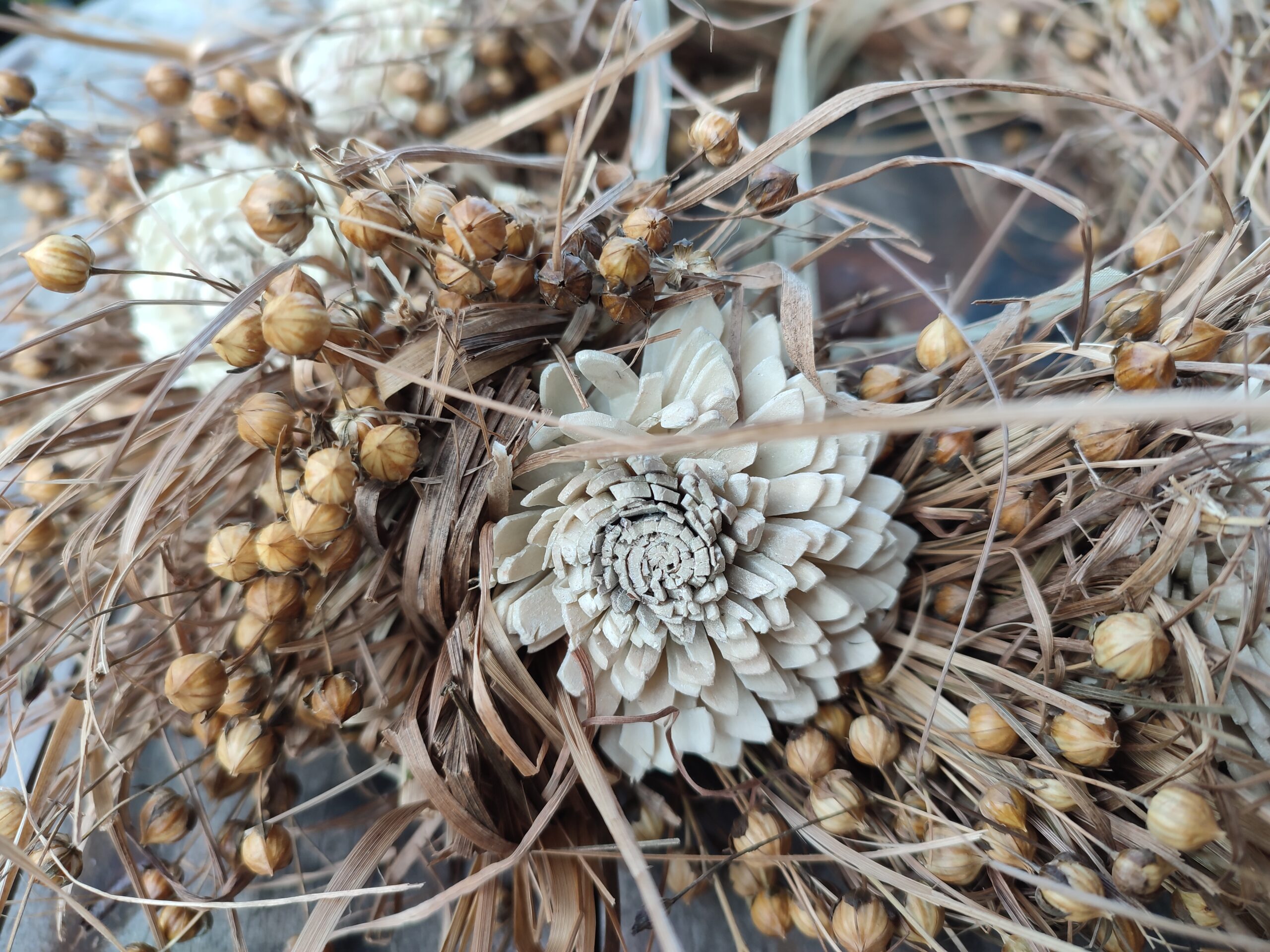 Wianek Naturalny w stylu Boho w kwiatami Shola - obrazek 4